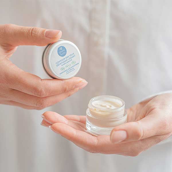 Contour des yeux défatigant lissant