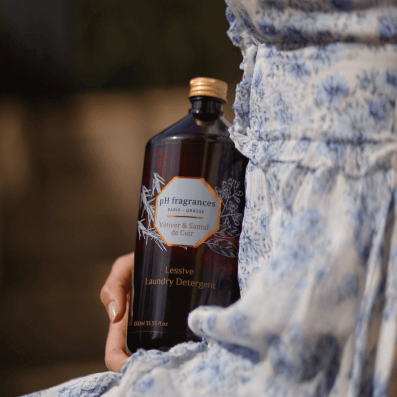 Vetiver & Leather Sandalwood Laundry Detergent