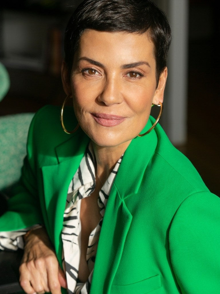 magnifaik-beauty.myshopify.com-founder