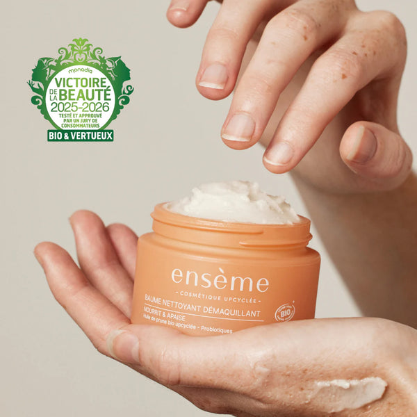 Baume nettoyant démaquillant