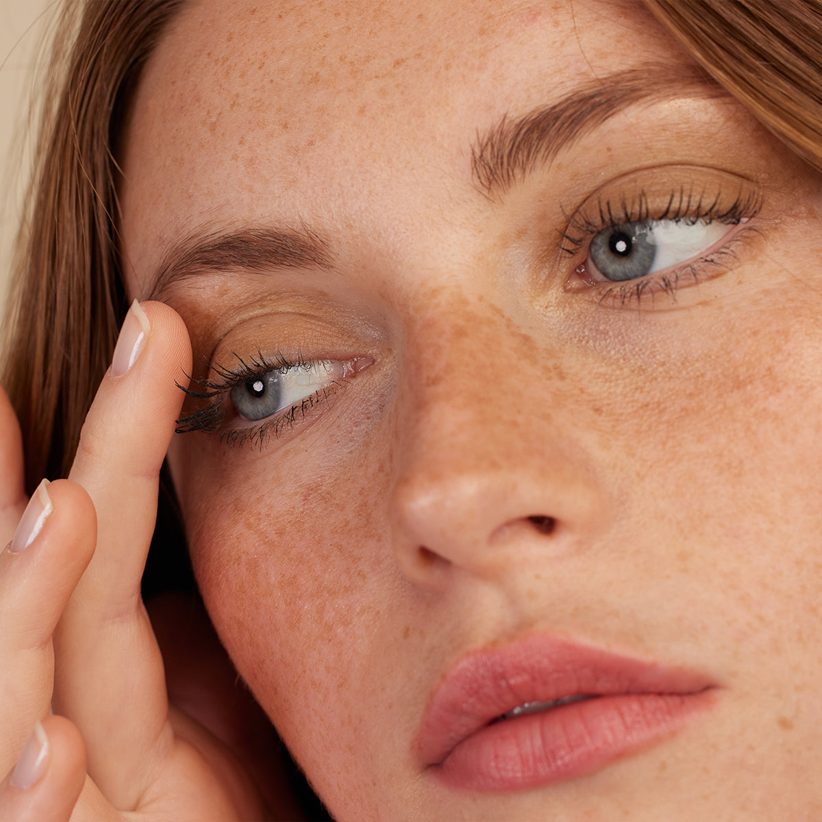 Ombre à paupières 002 Brun Roche