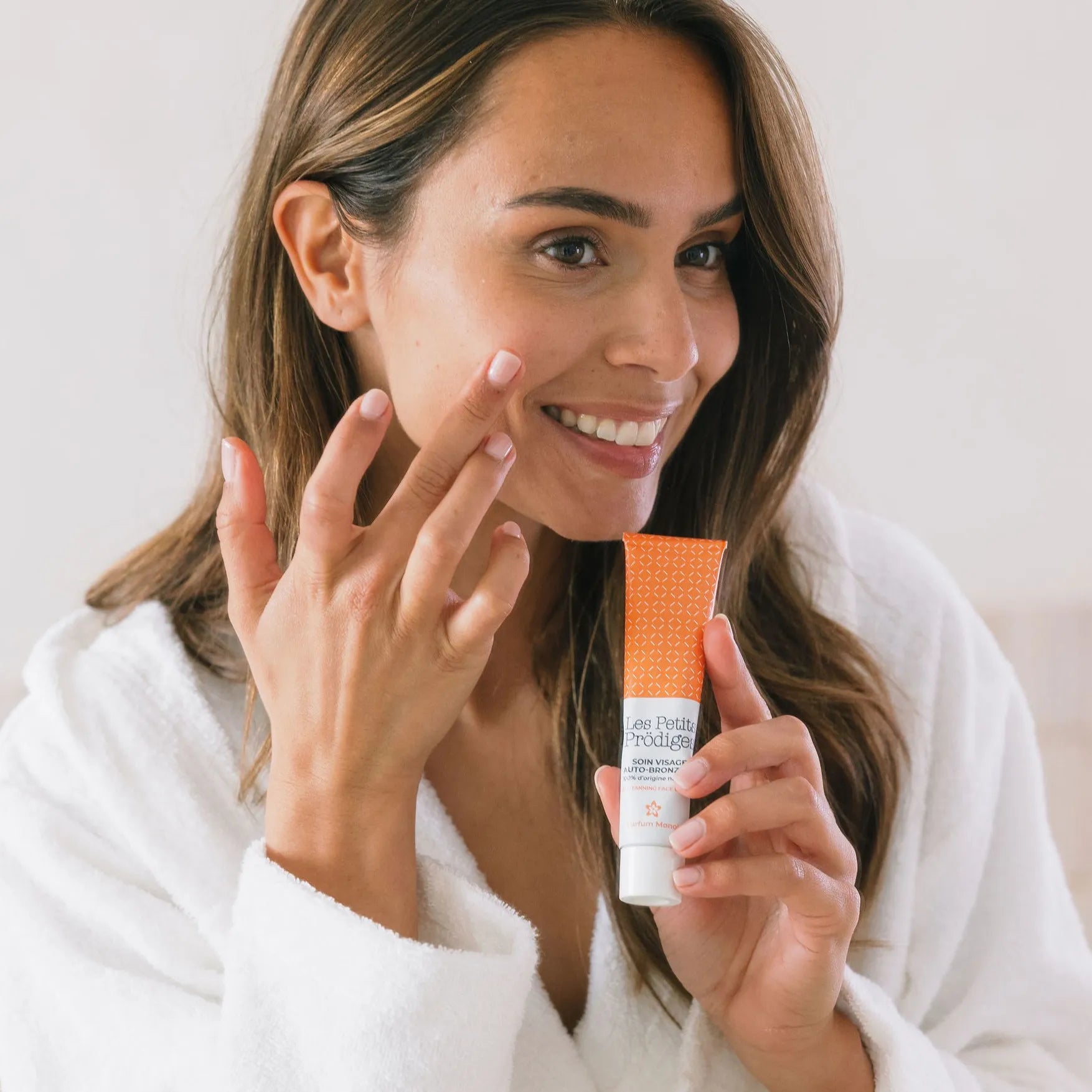 Le Soin Visage, Auto-Bronzant