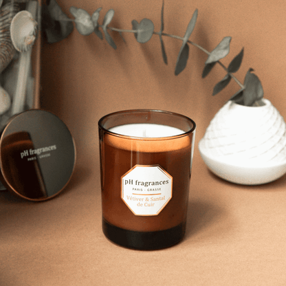 Vetiver &amp; Leather Sandalwood Candle