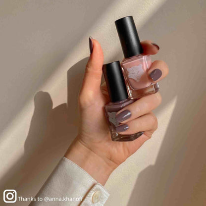 Vernis à ongles taupe 108 EMBRACE THE CHANGE ALL TIGERS @anna.khanoff