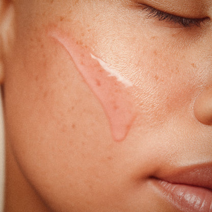 Eau de soin micellaire activatrice d'éclat - apaisante