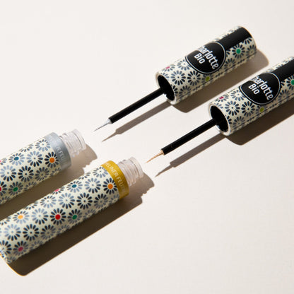 L’eyeliner pinceau pailleté BIO