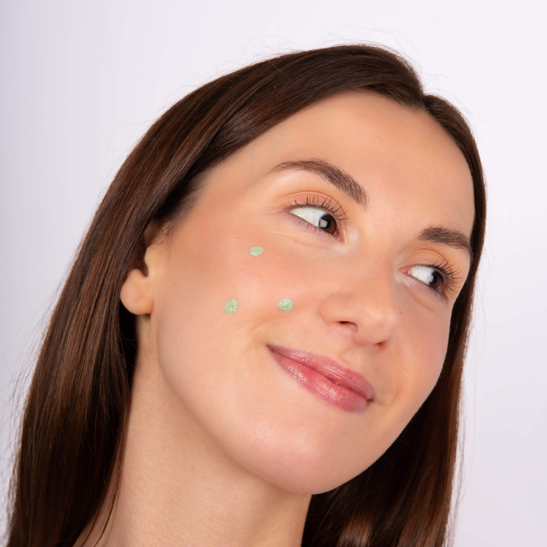 NEW Correcteur vert anti-rougeurs bio