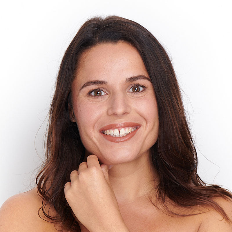 Rouge à lèvres hydratant • Nude brun